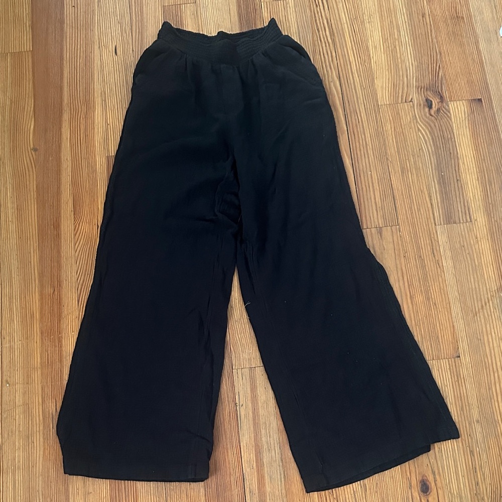 aerie Black Textured Fabric Top with Branded Tag